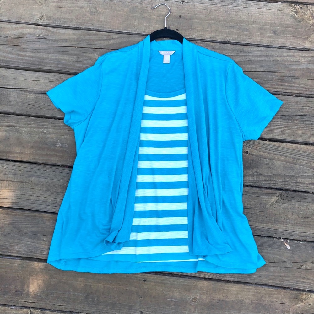 SALE 4/$20: *HP* Striped short sleeve Top/jacket